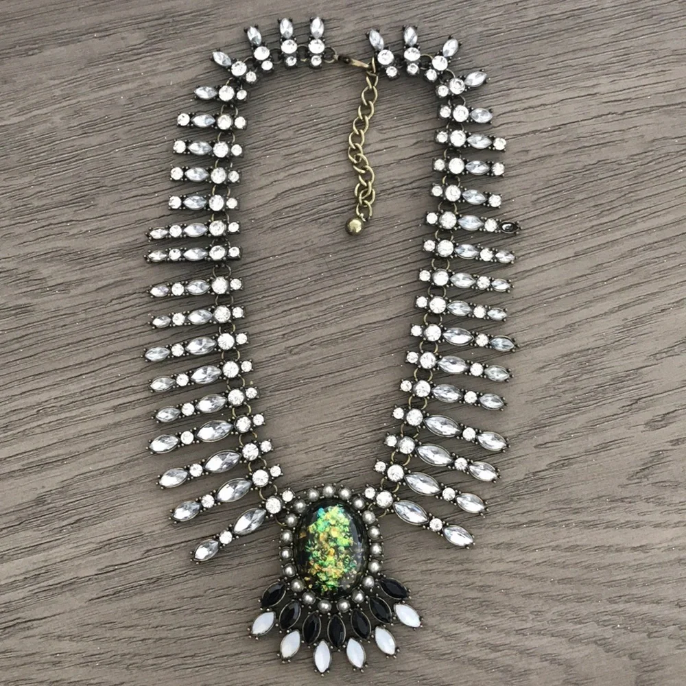 Jewled choker - Picture 1 of 3